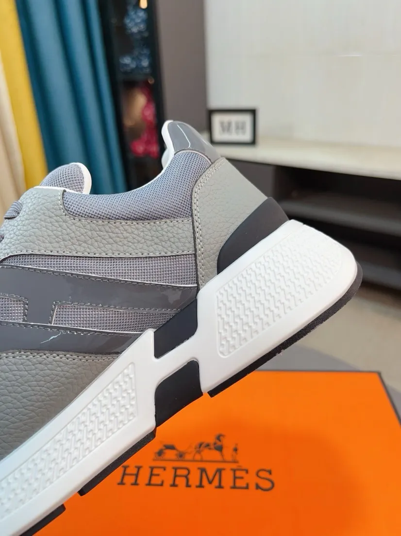 Men's shoes💰580🌸🌸【HERMES】Hermès high-end quality original shoe upper: 🔝tumbled calfskin, suede calfskin, shoe body sewn H totem, outsole: ultra-light TPU foam·rubber; two-color molded outsole, ultra-high quality control·fine workmanship: highlighting (high-end·luxury·grade) 38-44 (45 can be customized)